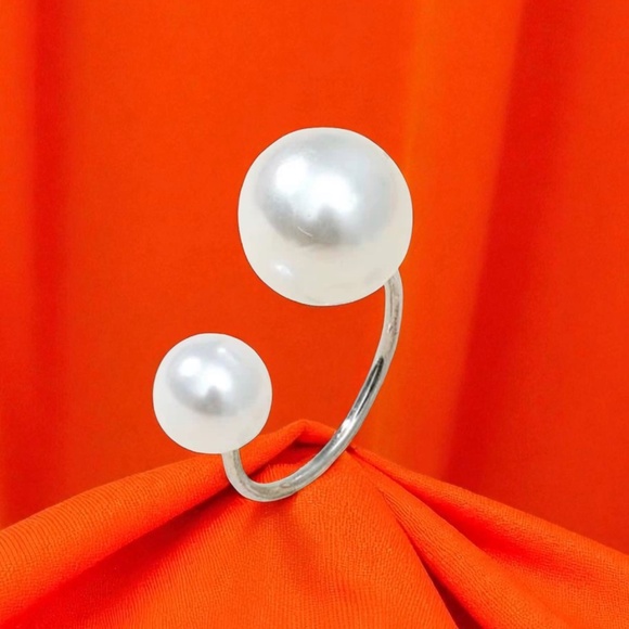 π«§ New π«§ Pearl Ring Faux Pearls Fashion Jewelry Ring - Picture 4 of 4